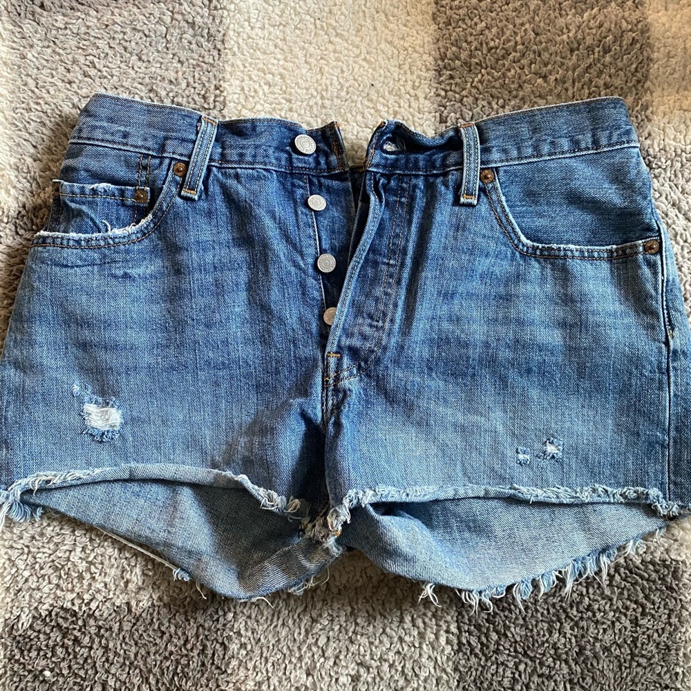 Levi’s 501 Button fly cut off shorts, Size 29